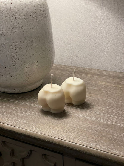 “Curves” candle